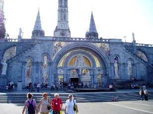 Cath�drale de Lourdes