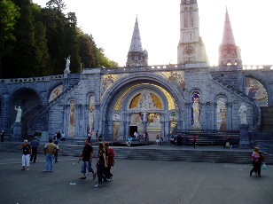 Cath�drale de Lourdes